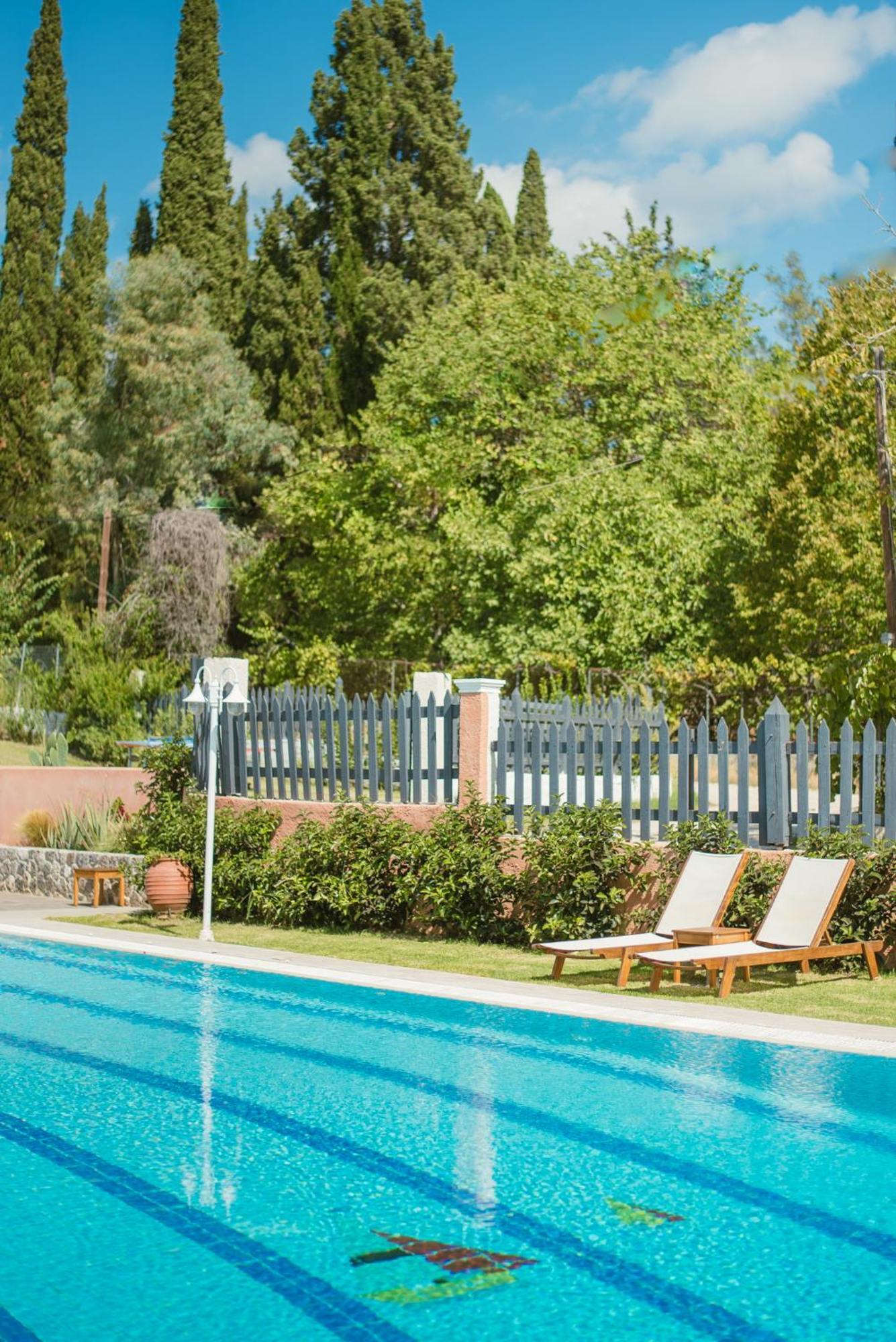 Апарт отель Dominoes Corfu Ипсос Экстерьер фото